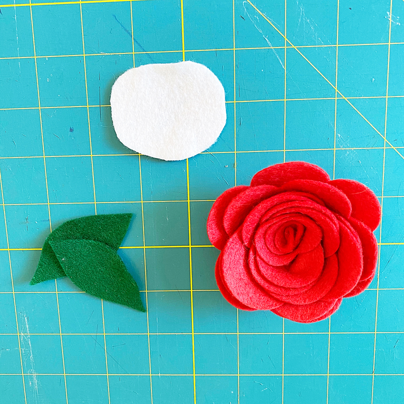 {Sewing} Kissed by a Rose - The Dressed Aesthetic